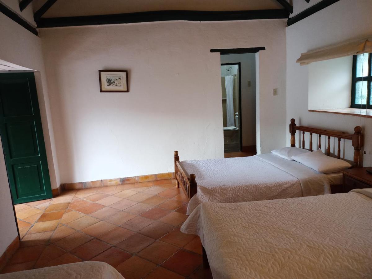 Hospederia La Roca Plaza Principal Bed & Breakfast Boyaca Exterior photo