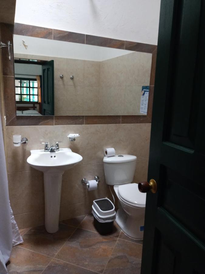 Hospederia La Roca Plaza Principal Bed & Breakfast Boyaca Exterior photo
