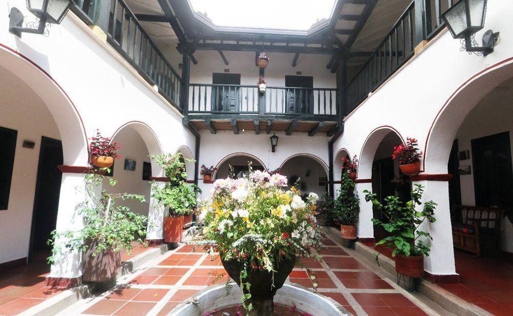 Hospederia La Roca Plaza Principal Bed & Breakfast Boyaca Exterior photo